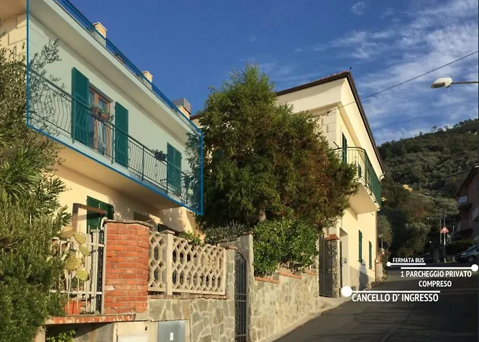 A Moneglia, Tra Portofino E Le Cinque Terre Moneglia